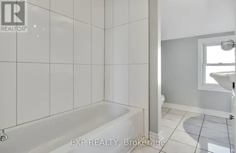 566 Kirkwood Avenue Ottawa ON K1Z 5X4