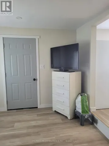 39 Beck Street Wasaga Beach ON L9Z 2K9