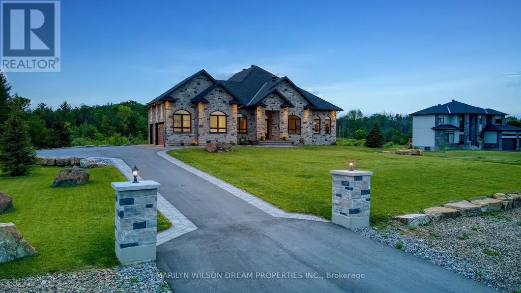 324 Hedley Way Ottawa ON K2W 0E4