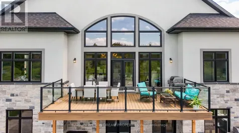 324 Hedley Way Ottawa ON K2W 0E4
