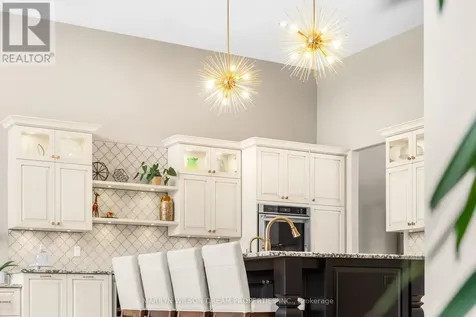 324 Hedley Way Ottawa ON K2W 0E4