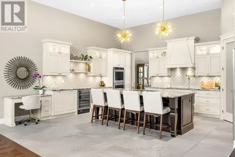 324 Hedley Way Ottawa ON K2W 0E4