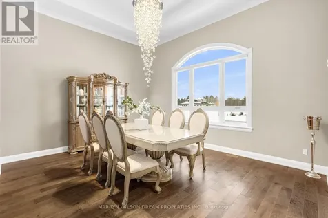 324 Hedley Way Ottawa ON K2W 0E4