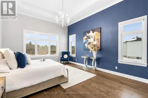 324 Hedley Way Ottawa ON K2W 0E4