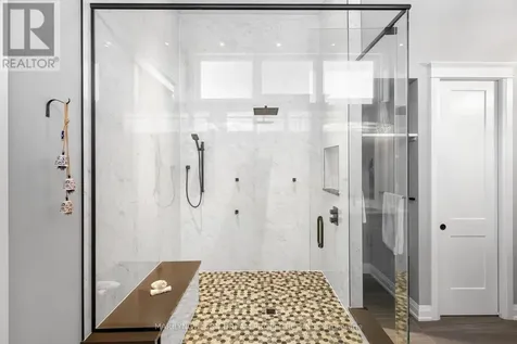 324 Hedley Way Ottawa ON K2W 0E4