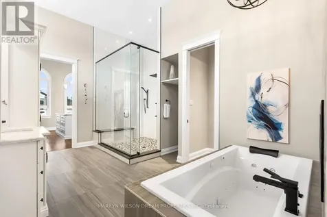 324 Hedley Way Ottawa ON K2W 0E4