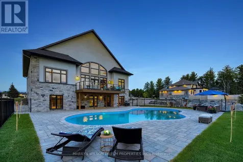 324 Hedley Way Ottawa ON K2W 0E4