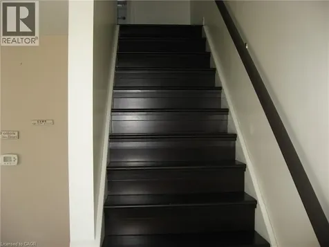 124 Avalon Place Kitchener ON N2M 4N7