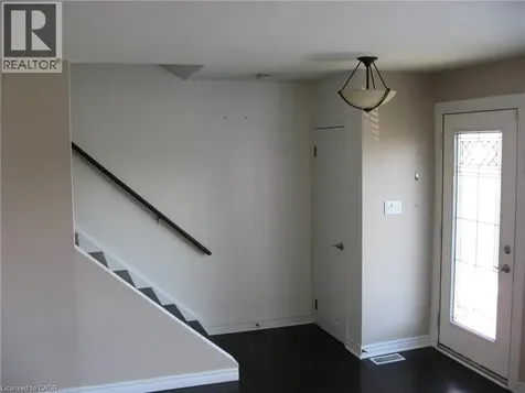 124 Avalon Place Kitchener ON N2M 4N7