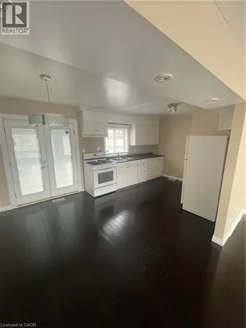 124 Avalon Place Kitchener ON N2M 4N7