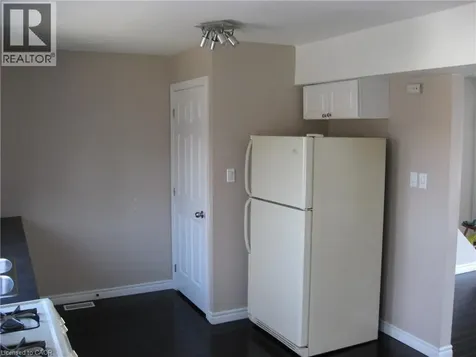 124 Avalon Place Kitchener ON N2M 4N7