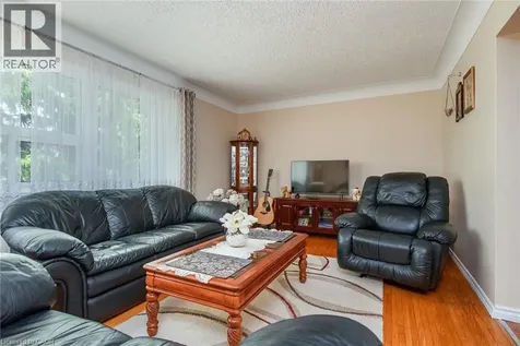 129 River Road East Kitchener ON N2B 2G7