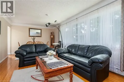 129 River Road East Kitchener ON N2B 2G7