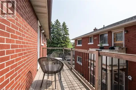 129 River Road East Kitchener ON N2B 2G7