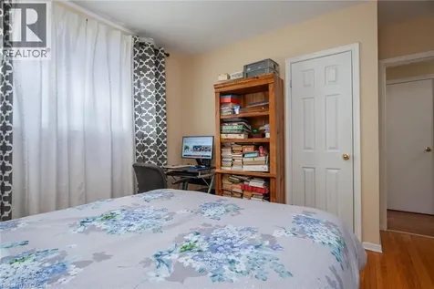 129 River Road East Kitchener ON N2B 2G7