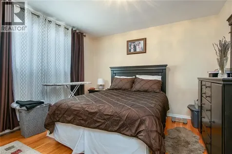 129 River Road East Kitchener ON N2B 2G7
