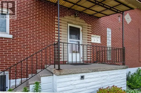 129 River Road East Kitchener ON N2B 2G7