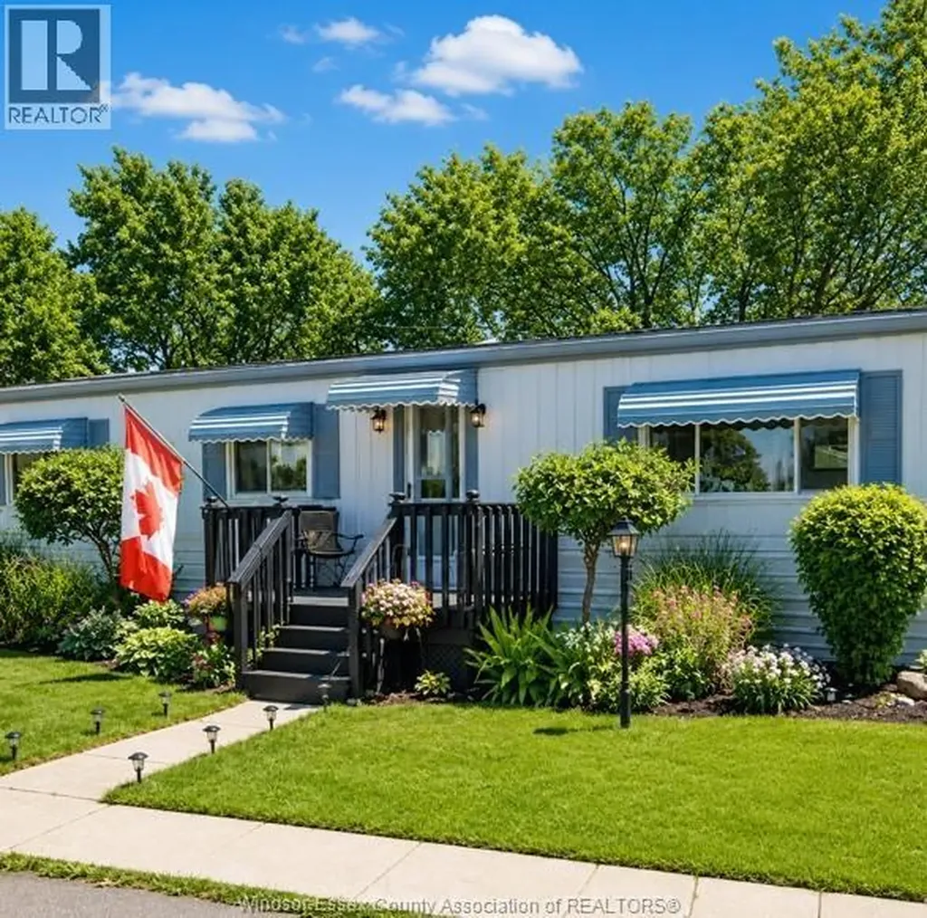 48 Malden Hill Amherstburg ON N9V 3E1