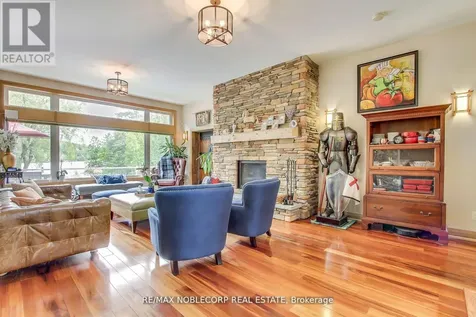 11201 Lake Ridge Road Scugog ON L9L 1V7