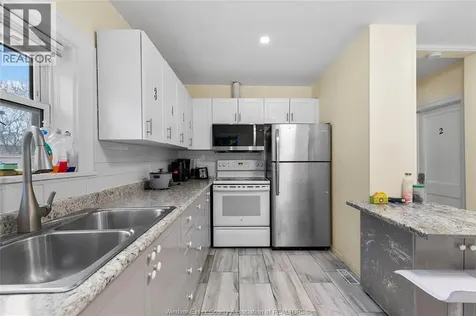 609 St. Joseph Windsor ON N9C 3H3