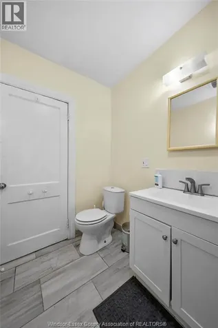 609 St. Joseph Windsor ON N9C 3H3