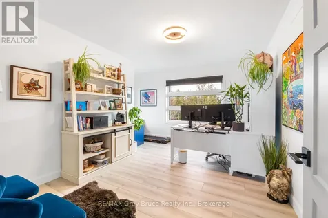 166 Country Side Drive Chatsworth ON N0H 1G0