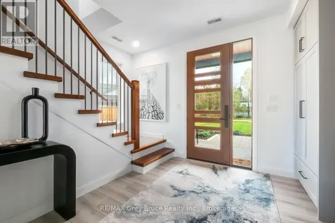 166 Country Side Drive Chatsworth ON N0H 1G0