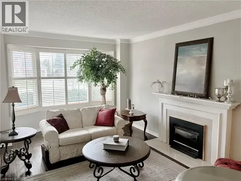 2056 Hadfield Court Burlington ON L7M 3V4
