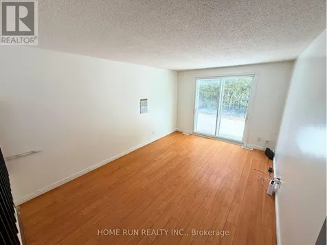 166 Withrow Avenue Ottawa ON K2G 3N8