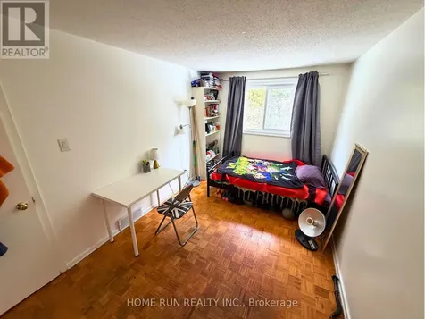 166 Withrow Avenue Ottawa ON K2G 3N8