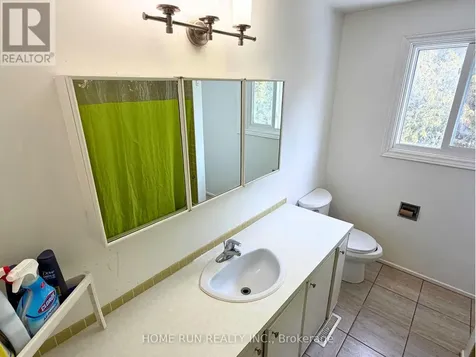 166 Withrow Avenue Ottawa ON K2G 3N8