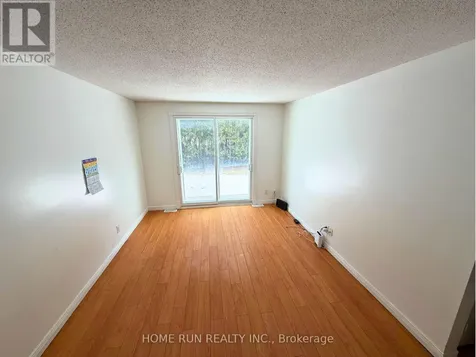 166 Withrow Avenue Ottawa ON K2G 3N8