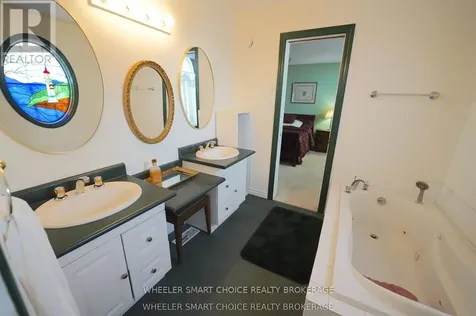 2135 Pitt Street Cornwall ON K6K 1A1
