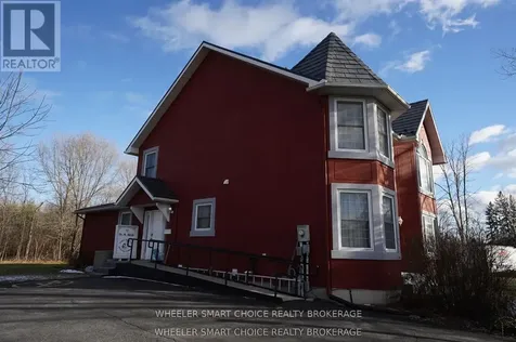 2135 Pitt Street Cornwall ON K6K 1A1
