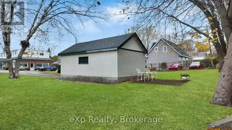 21 Grosvenor Street North Saugeen Shores ON N0H 2L0