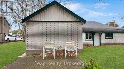 21 Grosvenor Street North Saugeen Shores ON N0H 2L0