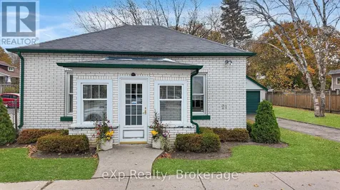 21 Grosvenor Street North Saugeen Shores ON N0H 2L0