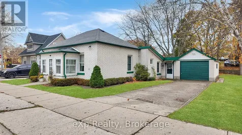 21 Grosvenor Street North Saugeen Shores ON N0H 2L0