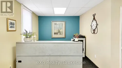 21 Grosvenor Street North Saugeen Shores ON N0H 2L0