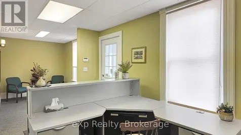 21 Grosvenor Street North Saugeen Shores ON N0H 2L0