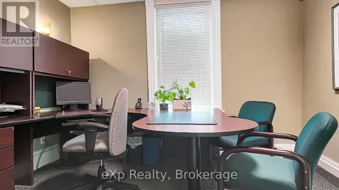 21 Grosvenor Street North Saugeen Shores ON N0H 2L0