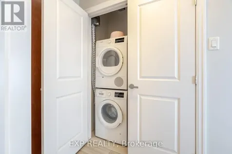 242 Rideau Street Ottawa ON K1N 0B7