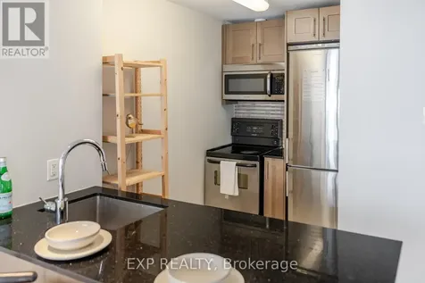 242 Rideau Street Ottawa ON K1N 0B7