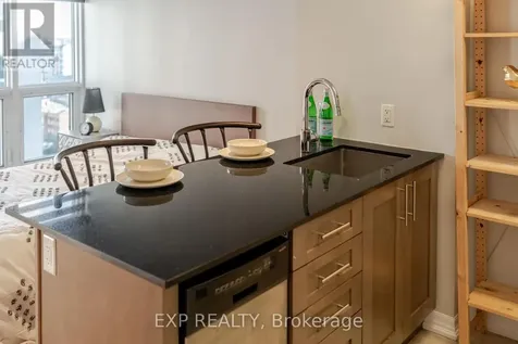 242 Rideau Street Ottawa ON K1N 0B7