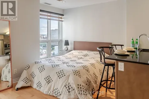 242 Rideau Street Ottawa ON K1N 0B7
