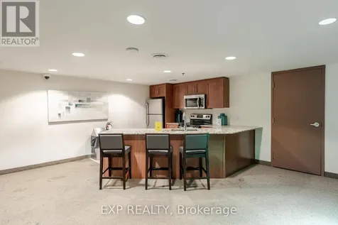 242 Rideau Street Ottawa ON K1N 0B7
