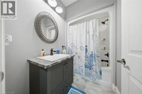 156 St Michael's Street Delhi ON N4B 3C8