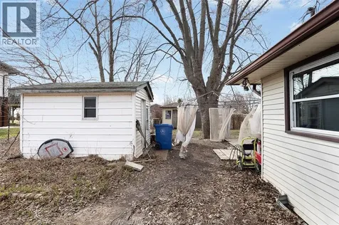 12 Patricia Avenue Wheatley ON N0P 2P0