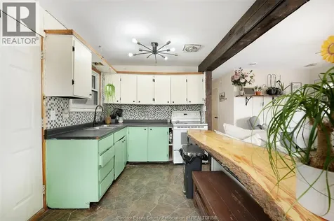 12 Patricia Avenue Wheatley ON N0P 2P0