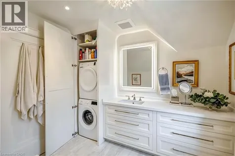 514 Wilson Street East Ancaster ON L9G 2C5